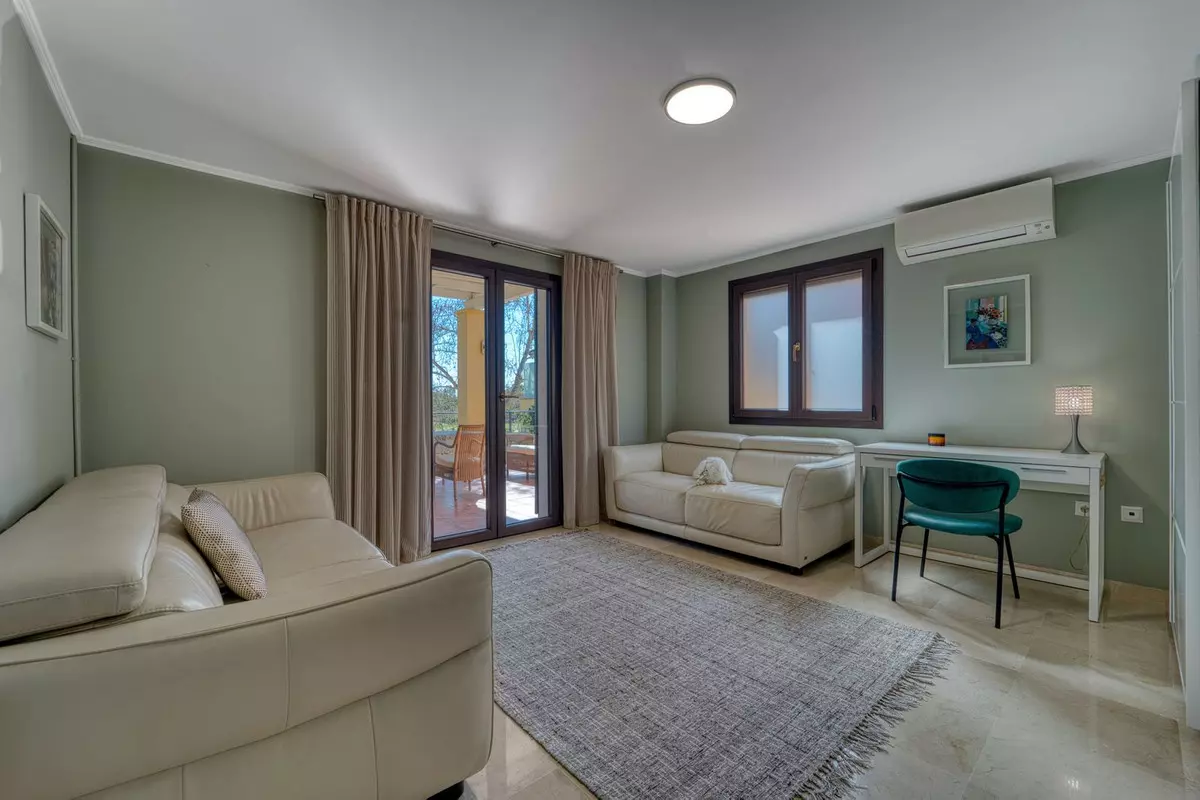 5-bedroom Villa In Marbella, Spain (418 M²)