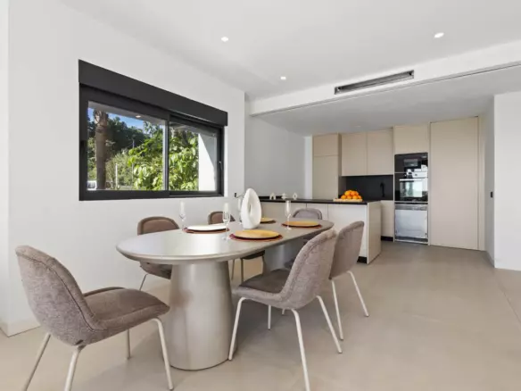 4-bedroom Apartment In Estepona, Spain (263 M²)