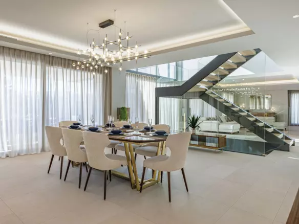 6-bedroom Villa In Estepona, Spain (771 M²)