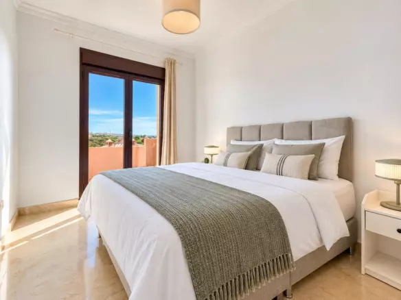 3-bedroom Town House In Estepona, Spain (195 M²)