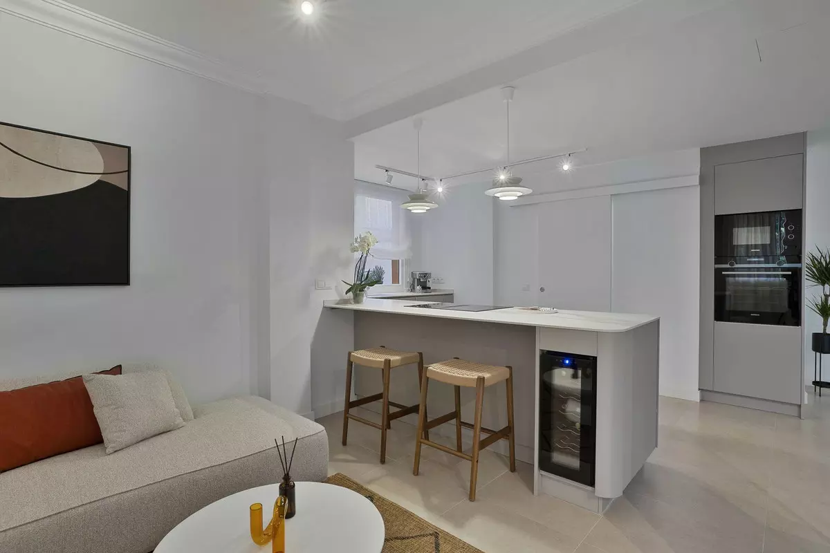 2-bedroom Apartment In Estepona, Spain (140 M²)