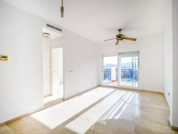 2-bedroom Apartment In Benalmádena, Spain (75 M²)