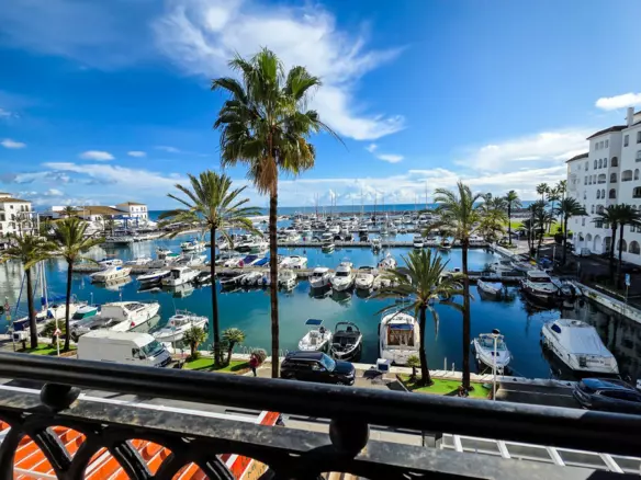 2-bedroom Apartment In Manilva, Spain (80 M²)