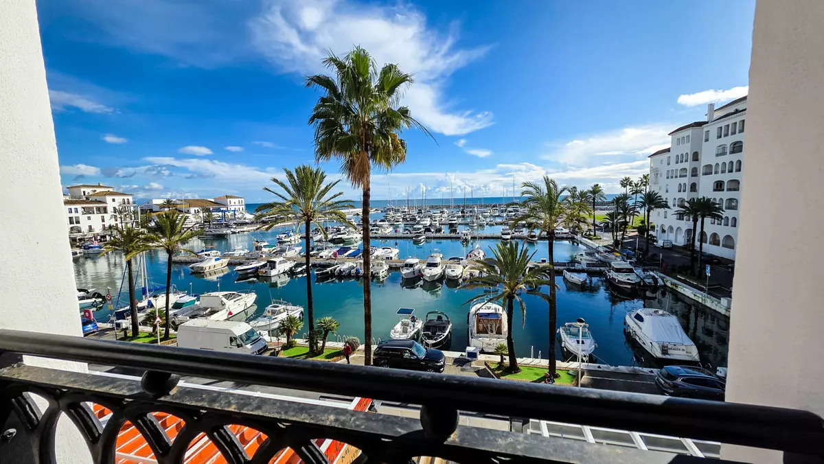 2-bedroom Apartment In Manilva, Spain (80 M²)