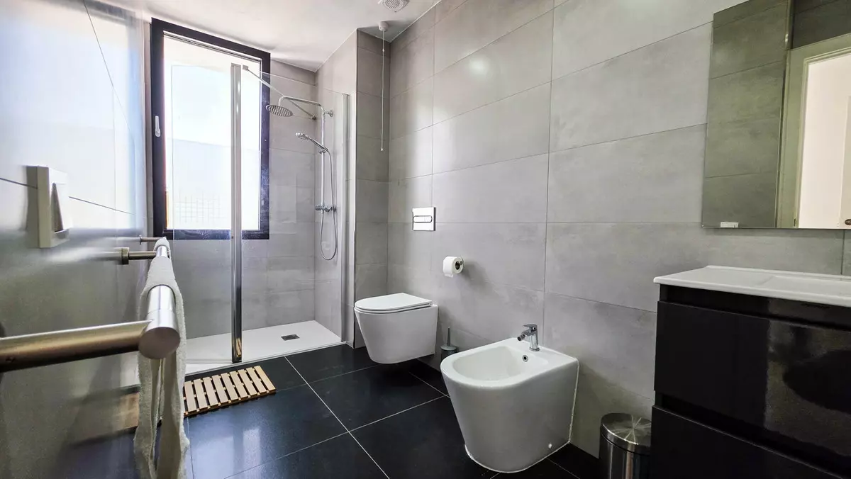 3-bedroom Villa In Manilva, Spain (218 M²)
