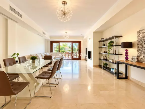 2-bedroom Apartment In Marbella, Spain (173 M²)