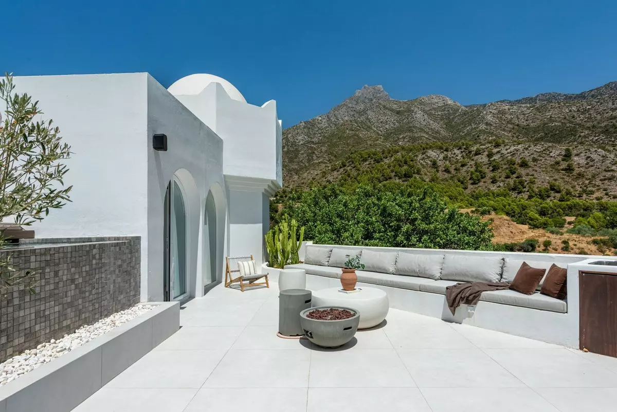 3-bedroom Apartment In Marbella, Spain (223 M²)