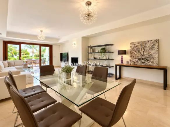 2-bedroom Apartment In Marbella, Spain (173 M²)
