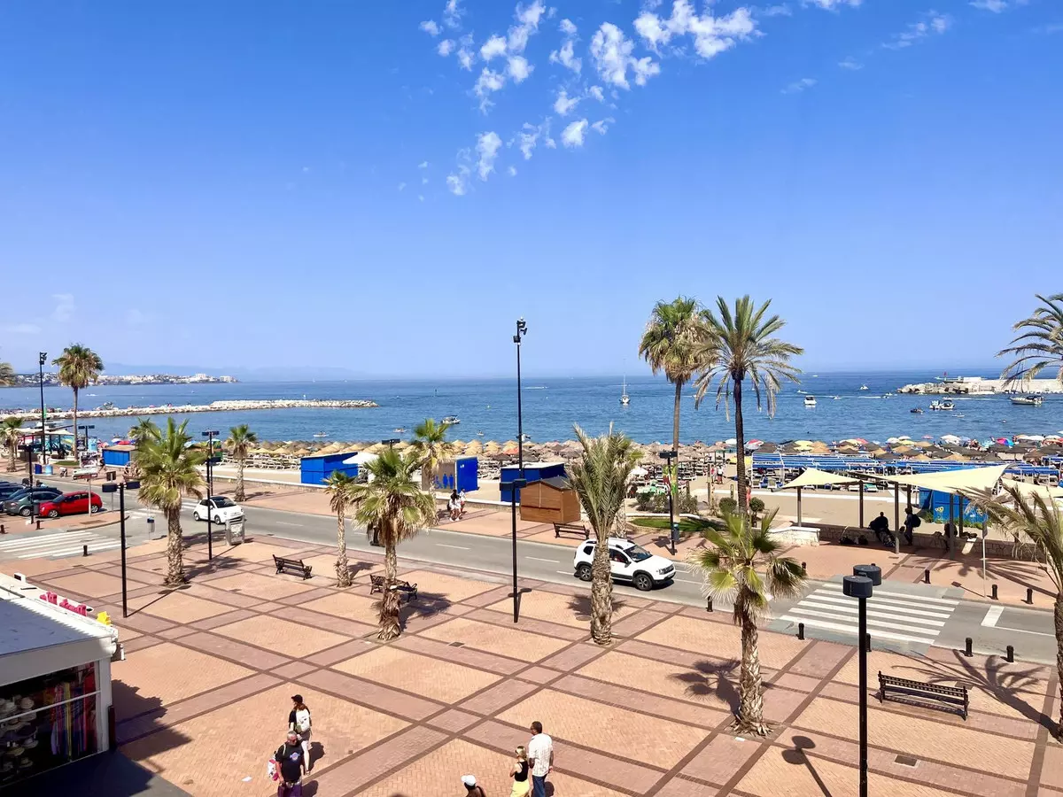 3-bedroom Apartment In Fuengirola, Spain (97 M²)