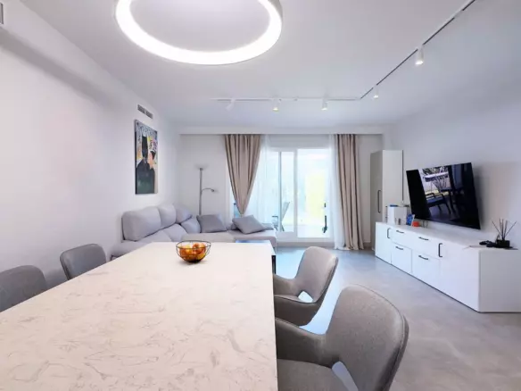 2-bedroom Apartment In Estepona, Spain (92 M²)