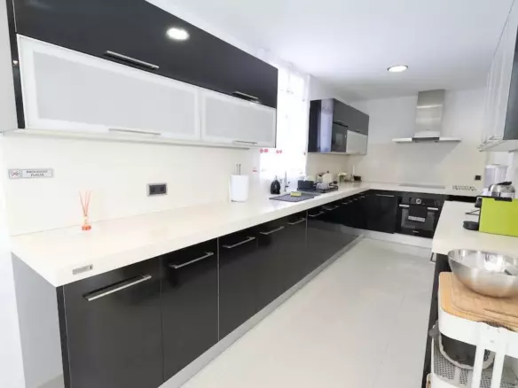 4-bedroom Villa In Orihuela, Spain (222 M²)
