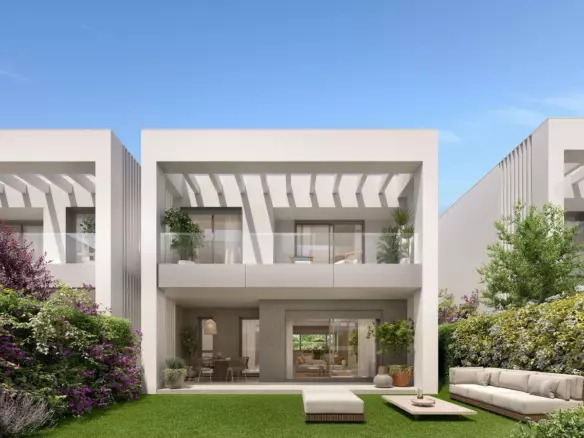 3-bedroom Town House In Marbella, Spain (120 M²)