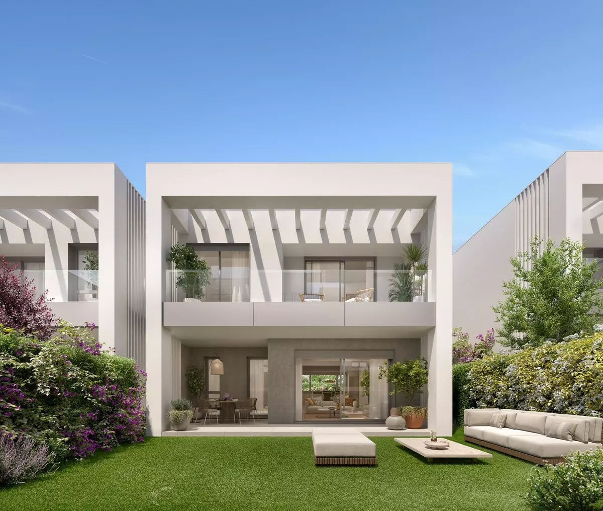 ShowFeedImage-650e36 3-bedroom Town House In Marbella, Spain (120 M²)
