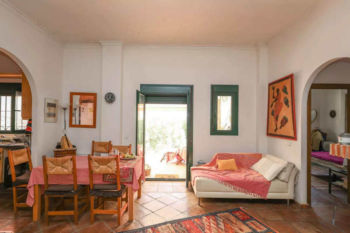 3-bedroom Villa In Guaro, Spain (184 M²)