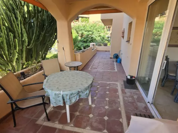 2-bedroom Apartment In Marbella, Spain (173 M²)