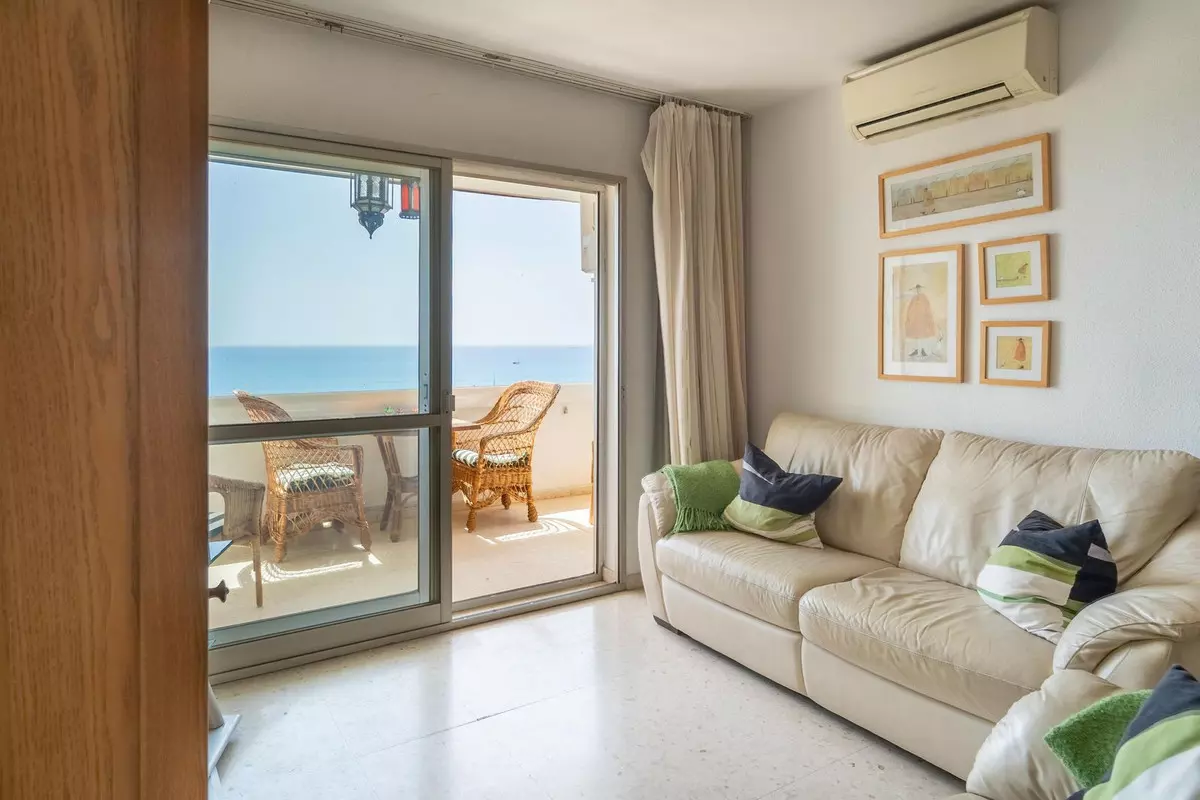 4-bedroom Apartment In Torremolinos, Spain (89 M²)