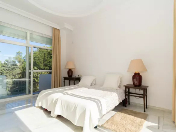 3-bedroom Apartment In Marbella, Spain (312 M²)