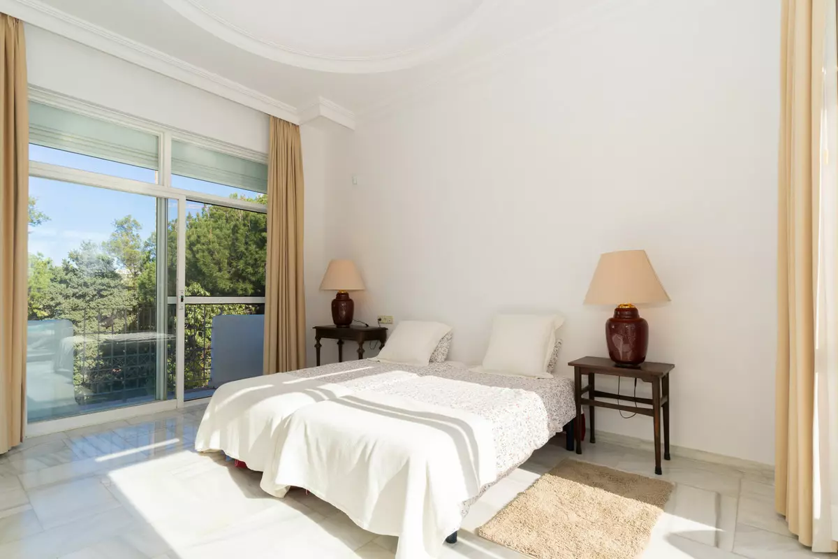 3-bedroom Apartment In Marbella, Spain (312 M²)