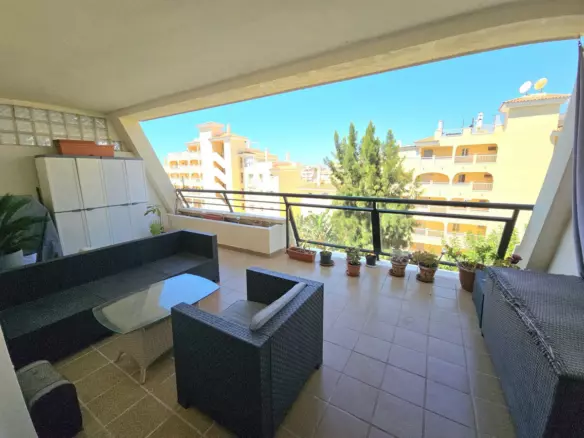2-bedroom Apartment In Benalmádena, Spain (103 M²)