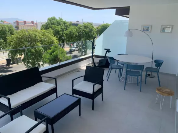 3-bedroom Property In Estepona, Spain (159 M²)