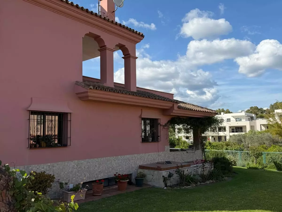 4-bedroom Villa In Casares, Spain (165 M²)