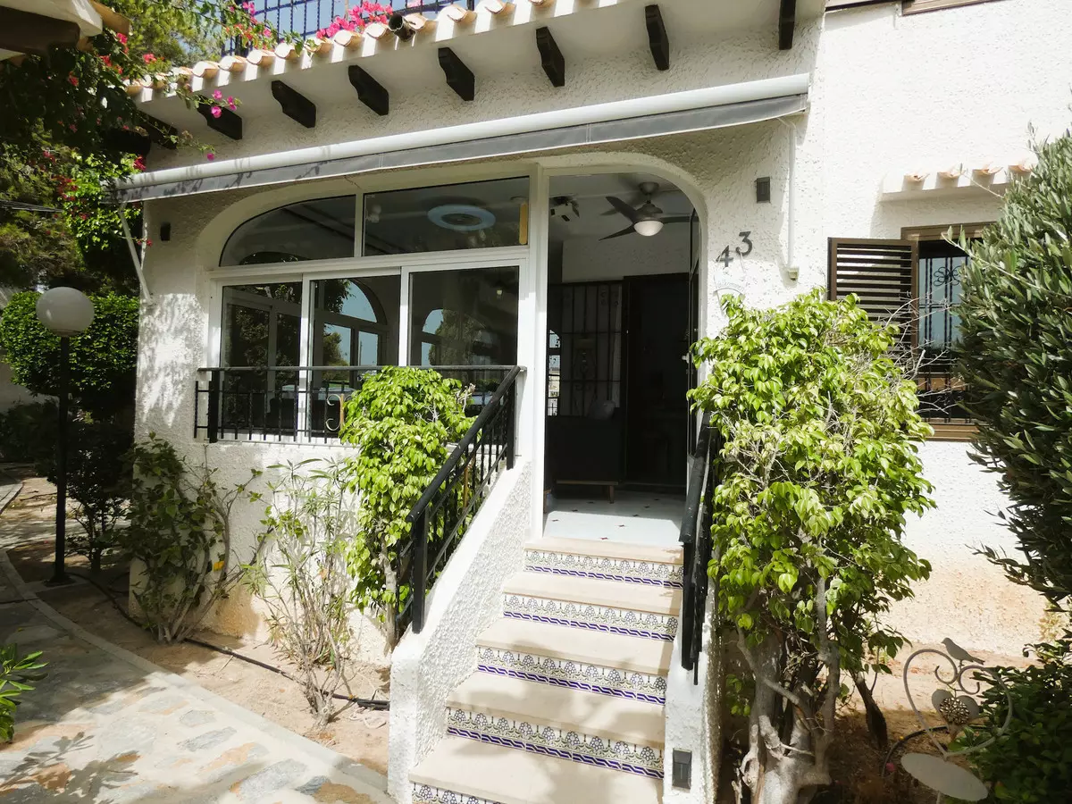 3-bedroom Townhouse In Orihuela, Spain (120 M²)