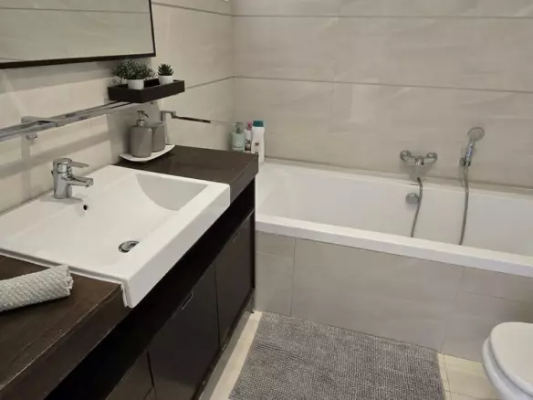 2-bedroom Apartment In Fuengirola, Spain (102 M²)