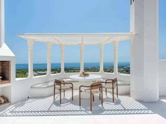 3-bedroom Apartment In Marbella, Spain (223 M²)
