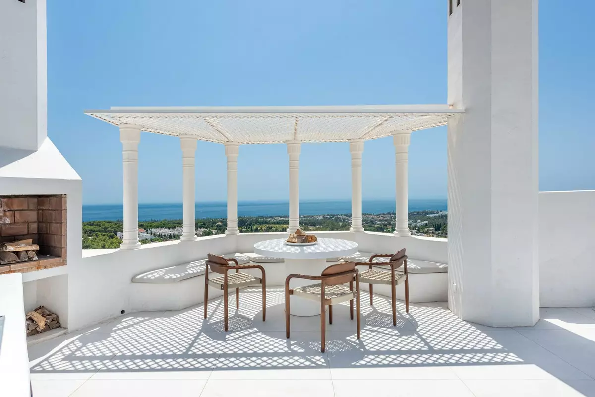 3-bedroom Apartment In Marbella, Spain (223 M²)