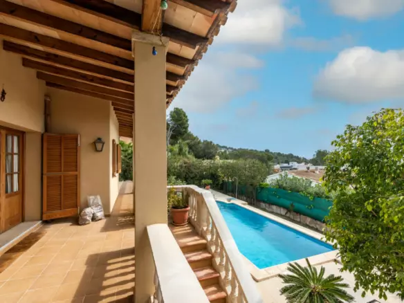 4-bedroom Villa In Calvià, Spain (400 M²)