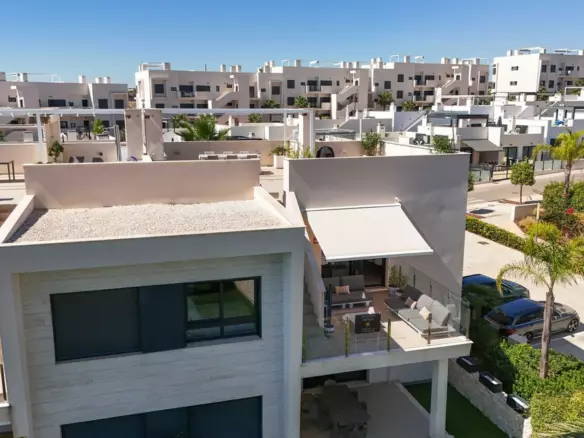 3-bedroom Apartment In Pilar De La Horadada, Spain (95 M²)
