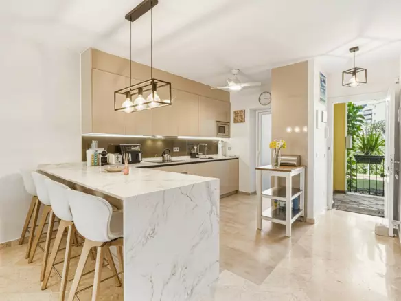2-bedroom Apartment In Marbella, Spain (85 M²)