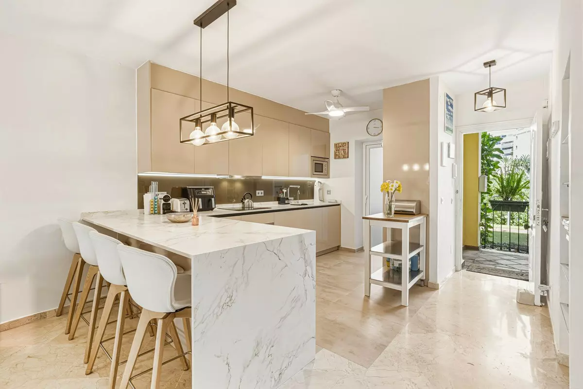 2-bedroom Apartment In Marbella, Spain (85 M²)