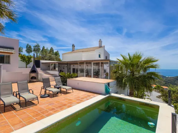 7-bedroom Villa In Cómpeta, Spain (381 M²)