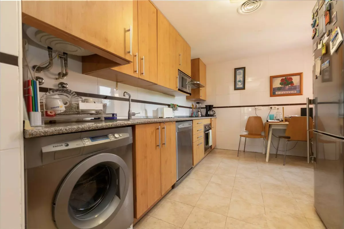 2-bedroom Apartment In Estepona, Spain (120 M²)