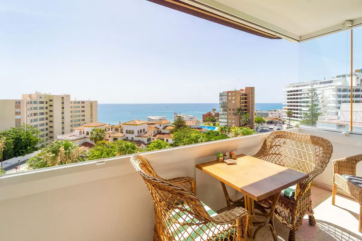 4-bedroom Apartment In Torremolinos, Spain (89 M²)