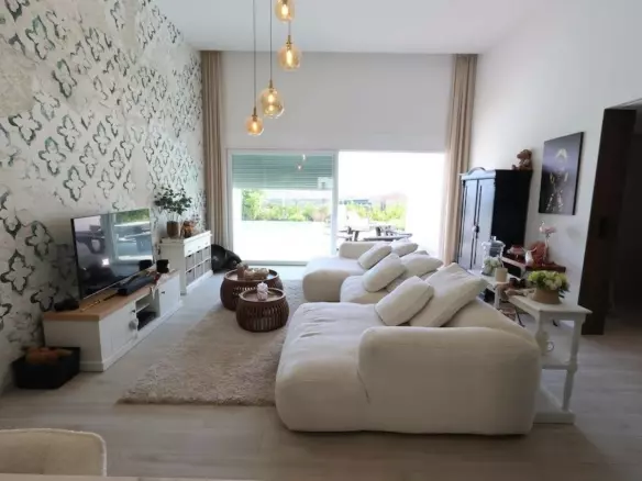 3-bedroom Villa In Algorfa, Spain (134 M²)