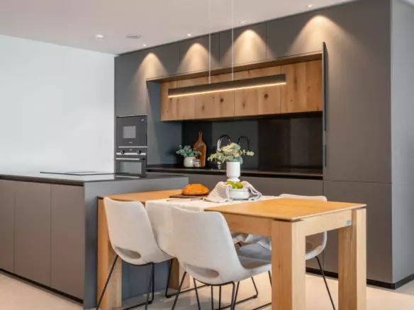 2-bedroom Apartment In Fuengirola, Spain (144 M²)