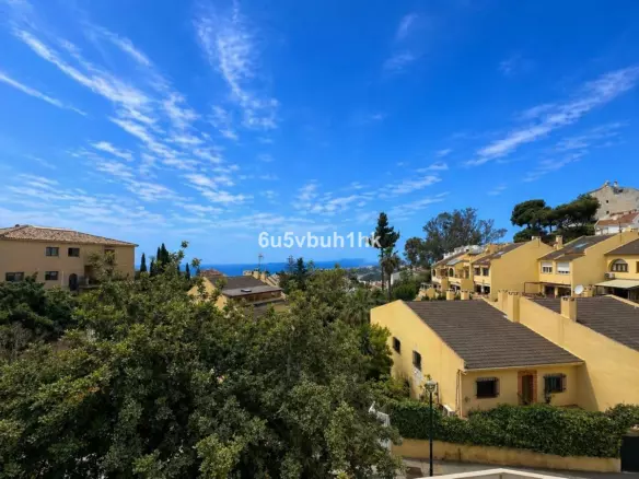 4-bedroom Town House In Málaga, Spain (182 M²)