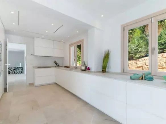 5-bedroom Villa In Palma De Mallorca, Spain (537 M²)