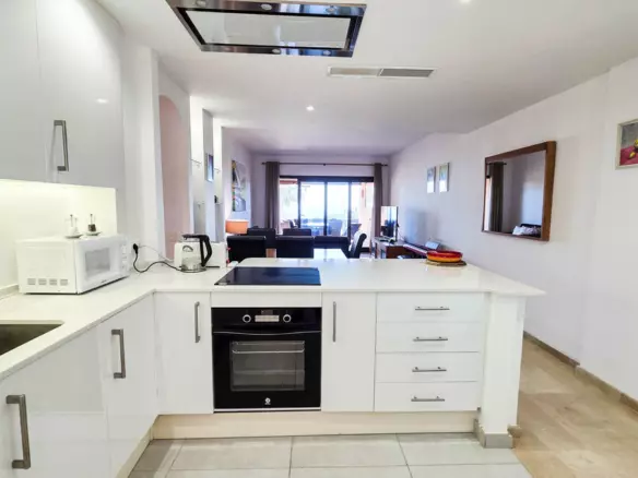 3-bedroom Apartment In Manilva, Spain (138 M²)