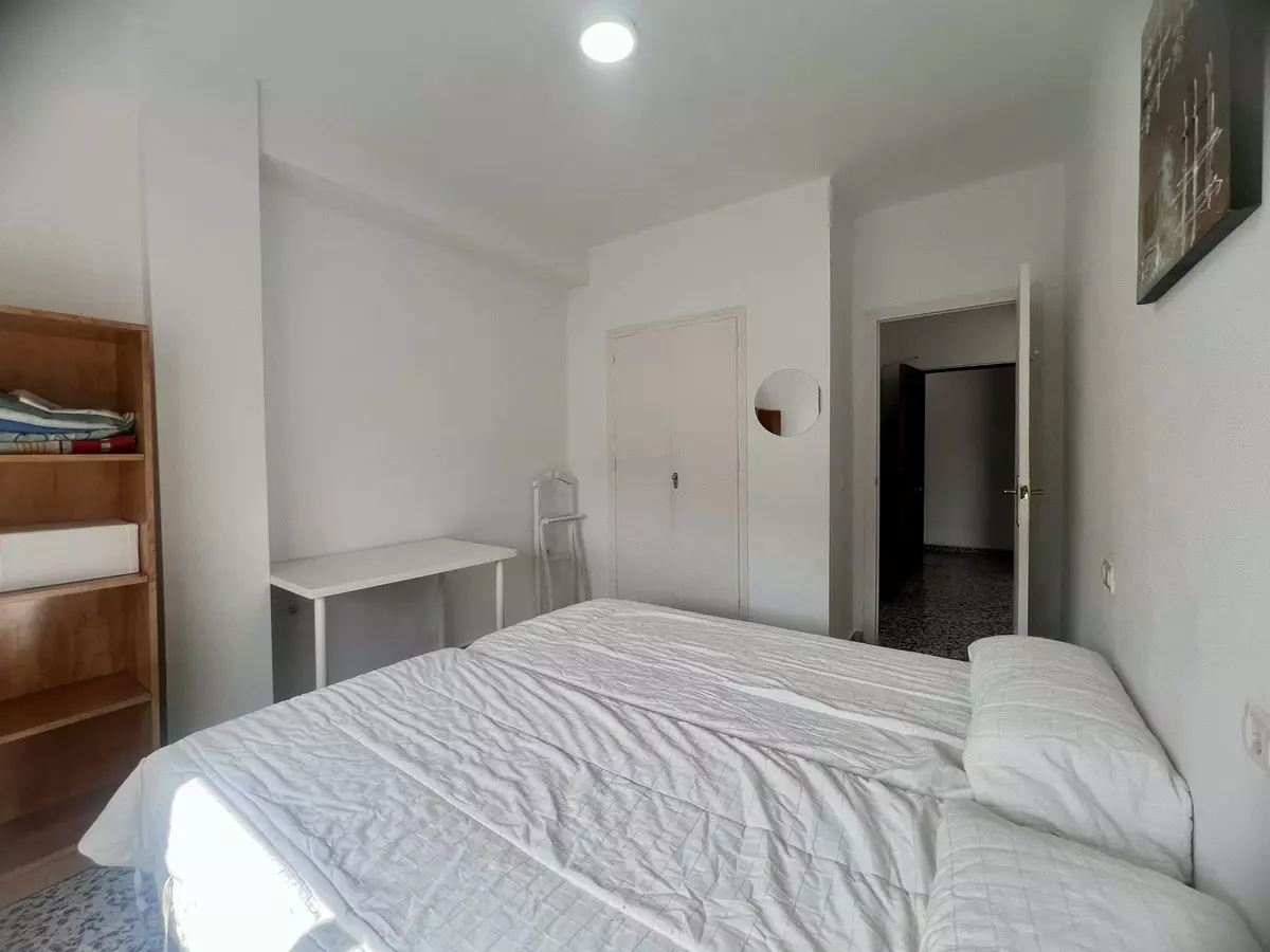 3-bedroom Apartment In Málaga, Spain (90 M²)