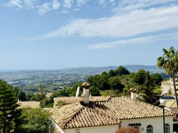 3-bedroom Town House In Mijas, Spain (223 M²)