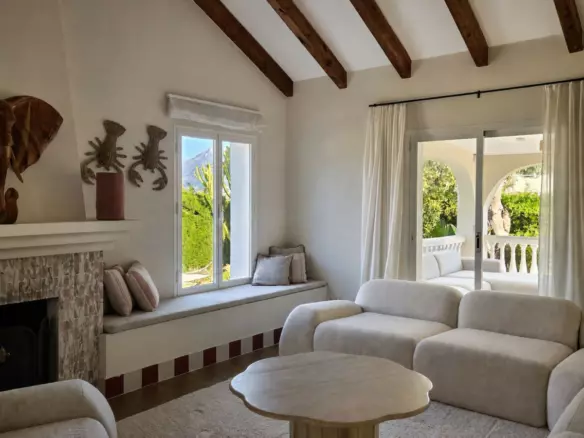 7-bedroom Villa In Marbella, Spain (558 M²)
