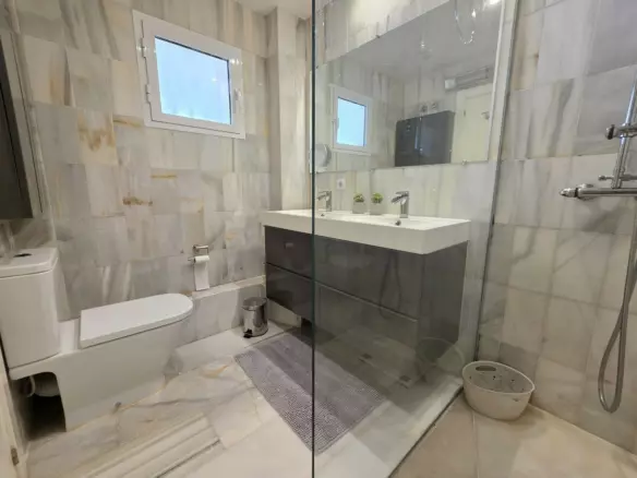 3-bedroom Apartment In Marbella, Spain (101 M²)