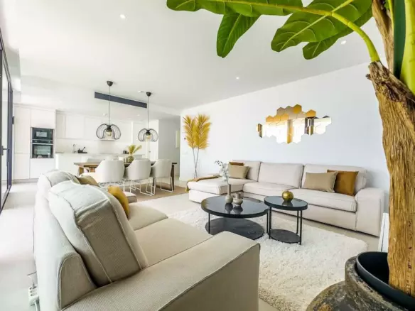 2-bedroom Apartment In Fuengirola, Spain (103 M²)