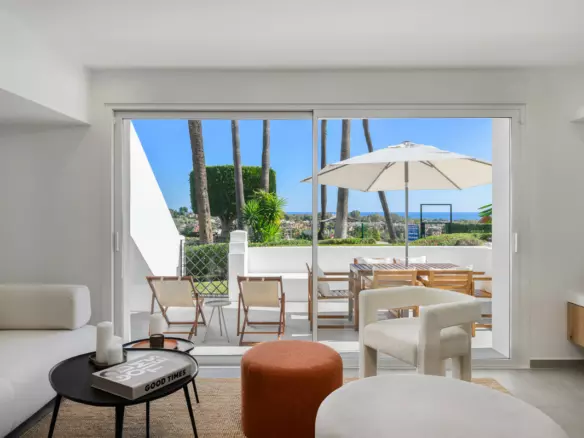 3-bedroom Apartment In Estepona, Spain (93 M²)