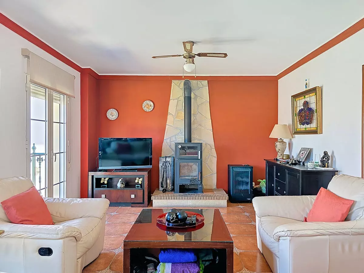 4-bedroom Villa In Canillas De Albaida, Spain (229 M²)