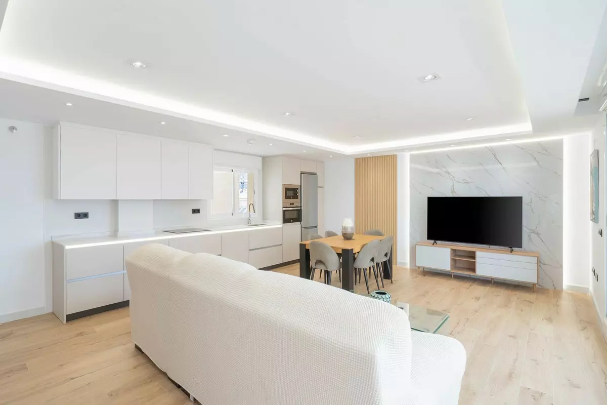 3-bedroom Apartment In Fuengirola, Spain (130 M²)