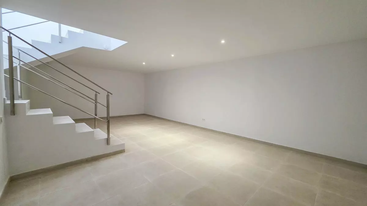 3-bedroom Villa In Manilva, Spain (218 M²)